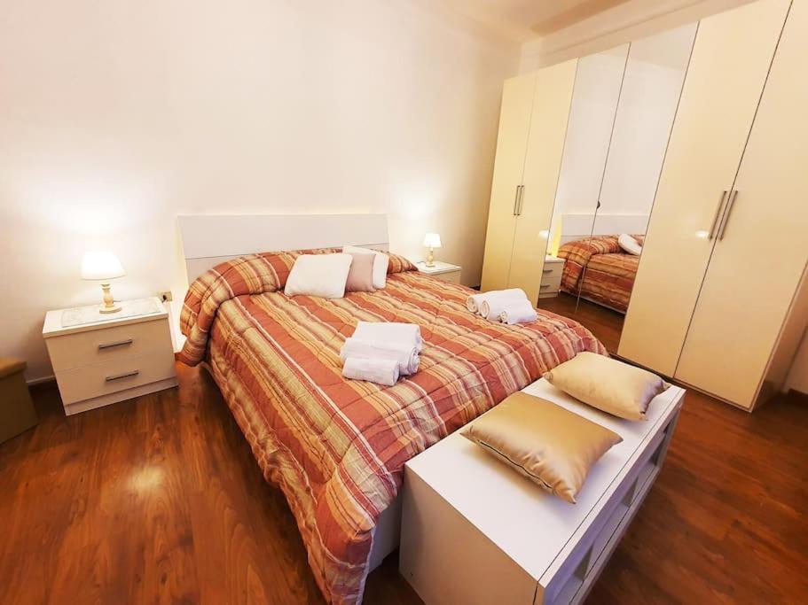 King Como Lake Center 9 Posti Letto- Grande Terrazza - 2 Bagni Privati Dış mekan fotoğraf